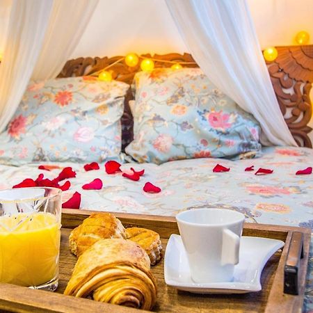Jacuzzi - La Petite Romantique - Flobnb Laon Eksteriør billede